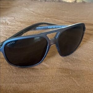 Gucci Men's Aviator Sunglasses | polarized